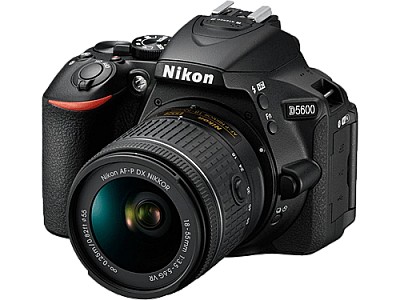 Nikon   D5600 kit AF-P 18-55VR bk  24,2Mpx CMOS 23,2x15,4mm; ISO up to25600; EXPEED 4; Full HD(60p); GPS;  No Optical low Pass Filter;  Bluetooth 4.1