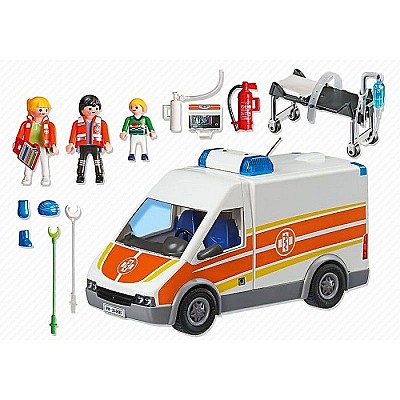 Image PM6685 Ambulance with Lights and Sound
